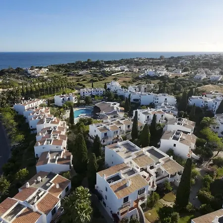 De 2 Quartos Hibiscus 40a Na De Sao Rafael - Albufeira, Algarve